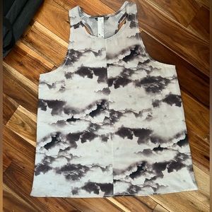Oiselle Swing Tank size 10